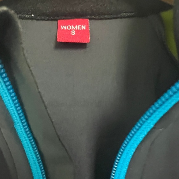 Haglöfs Women’s Black Vest with Green Inside Size Small - Picture 6 of 7